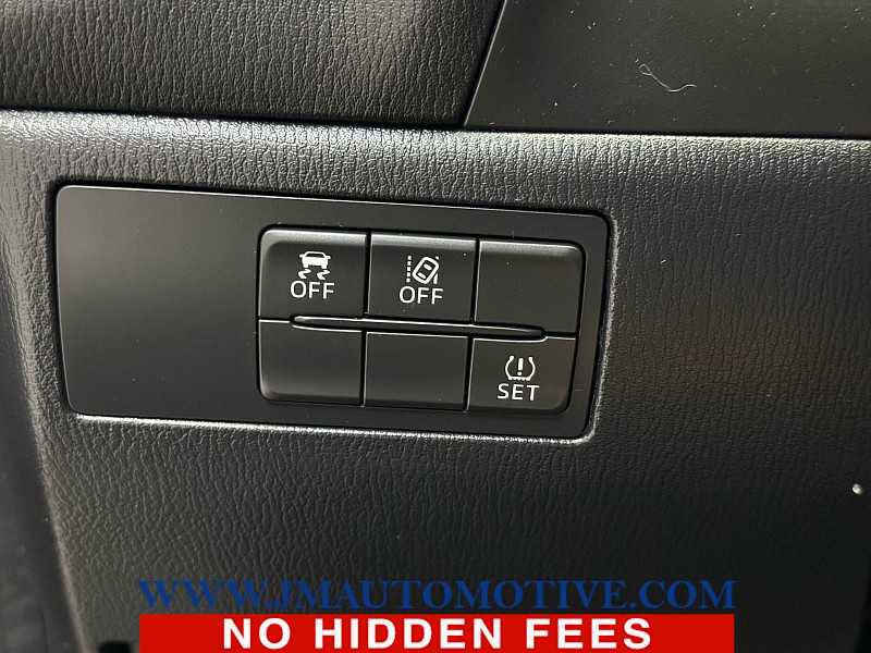 Used 2018 MAZDA MAZDA3 Grand Touring w/ Premium Equipment Package FWD image 33