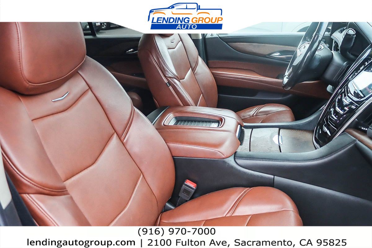 Used 2019 Cadillac Escalade Premium Luxury image 16