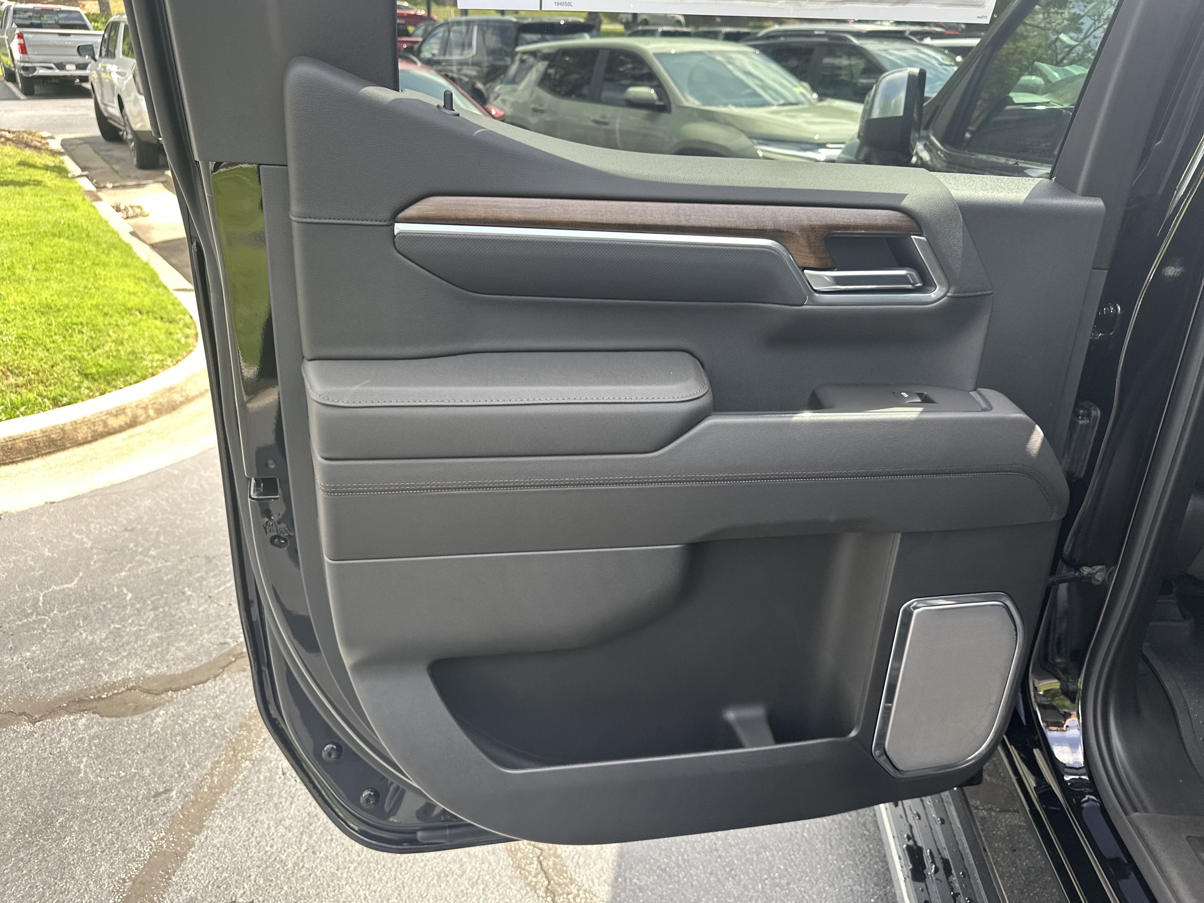 New 2025 Chevrolet Silverado 1500 High Country image 22