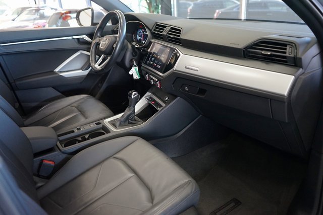 Used 2021 Audi Q3 2.0T Premium image 41