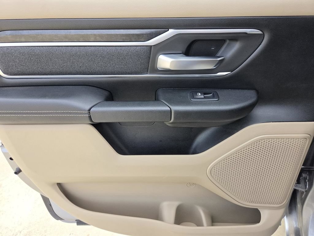 Used 2019 RAM 1500 Big Horn RWD image 12