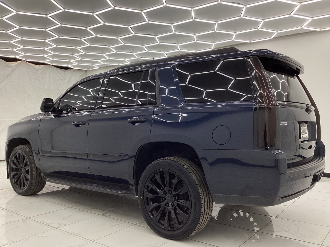 Used 2020 Cadillac Escalade Luxury image 12