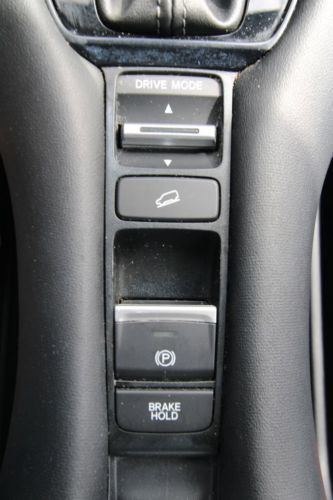 Used 2023 Honda HR-V LX image 25