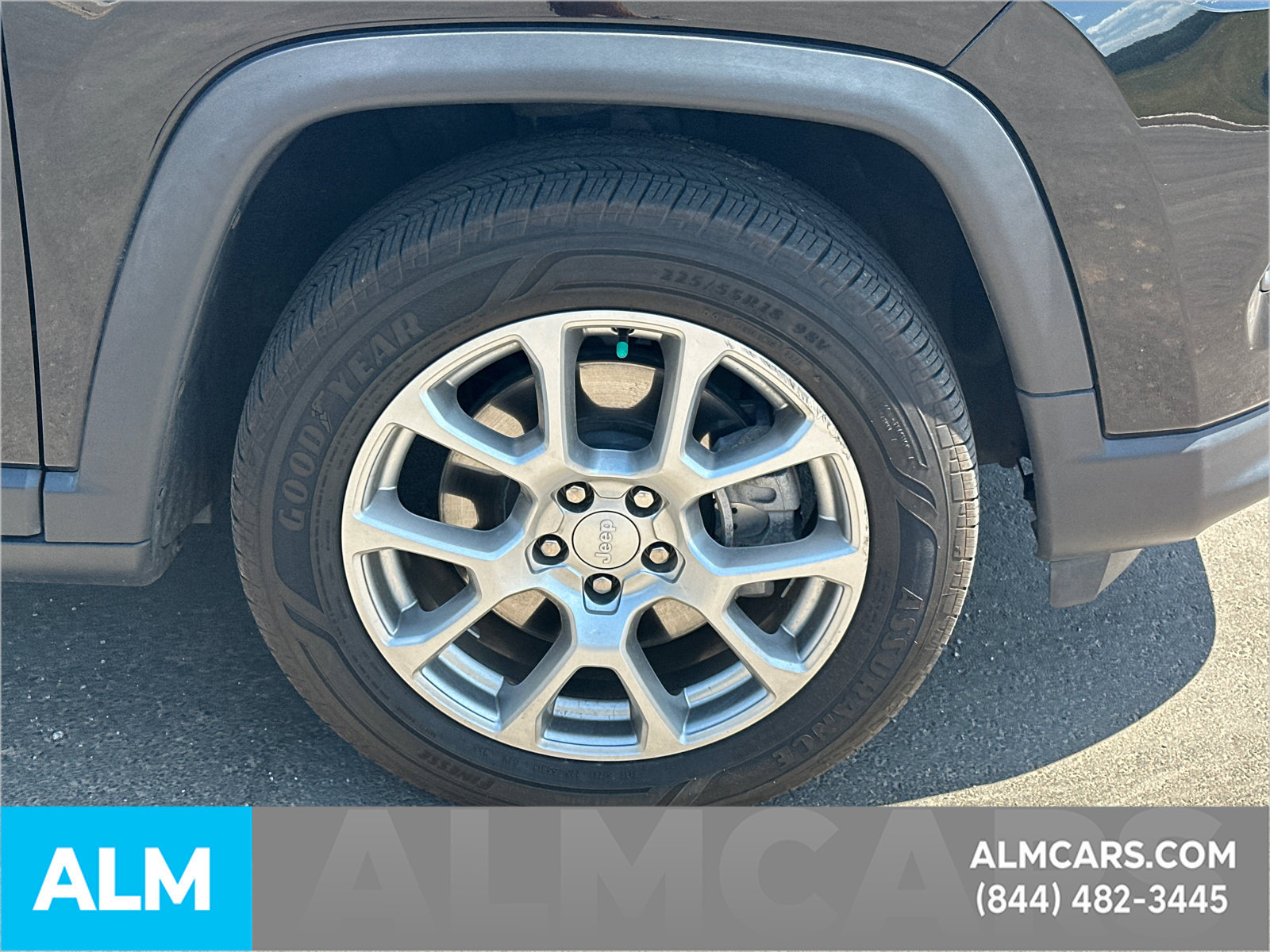 Used 2023 Jeep Compass Latitude AWD/4WD image 14