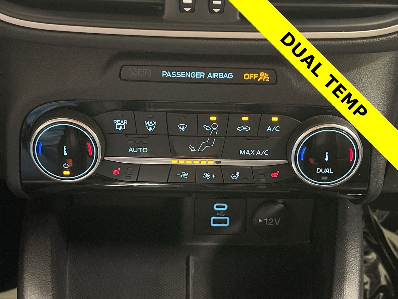 Used 2022 Ford Escape SEL image 29