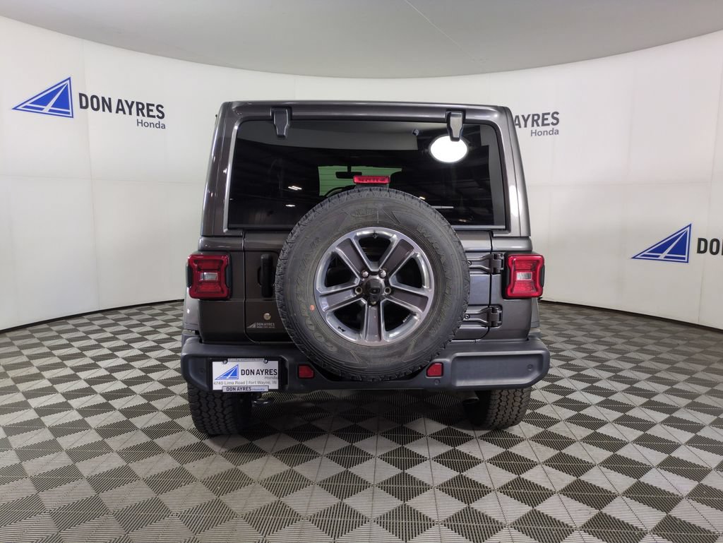 Used 2019 Jeep Wrangler Unlimited Sahara AWD/4WD image 4