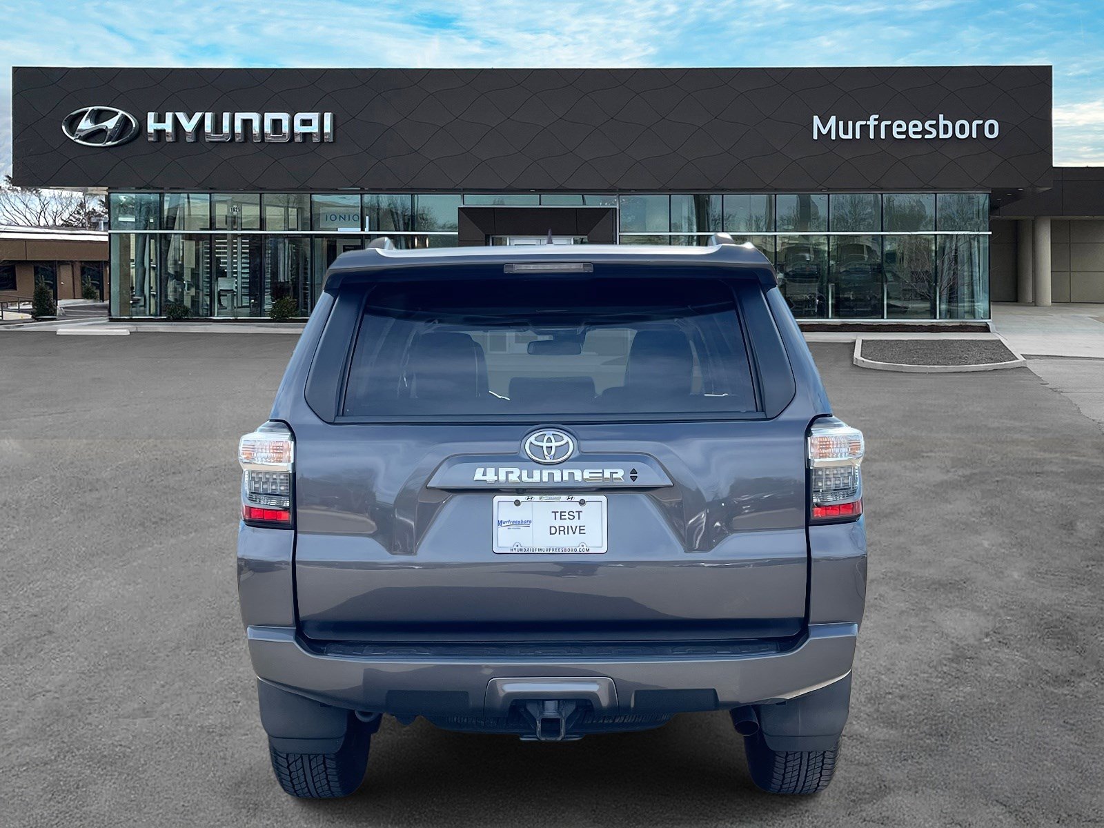 Used 2022 Toyota 4Runner SR5 Premium w/ Moonroof Package RWD image 6