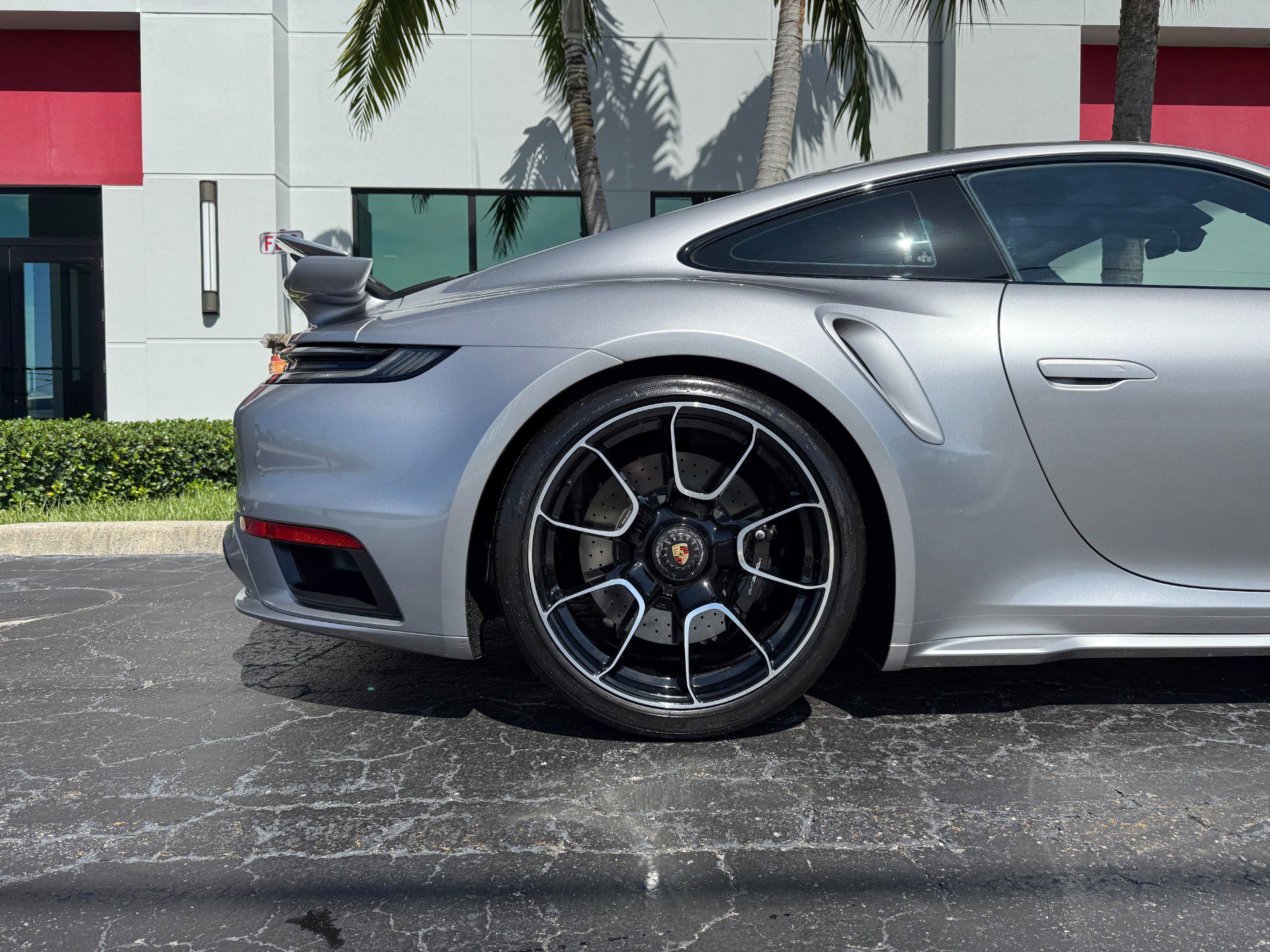 Used 2021 Porsche 911 Turbo S image 4