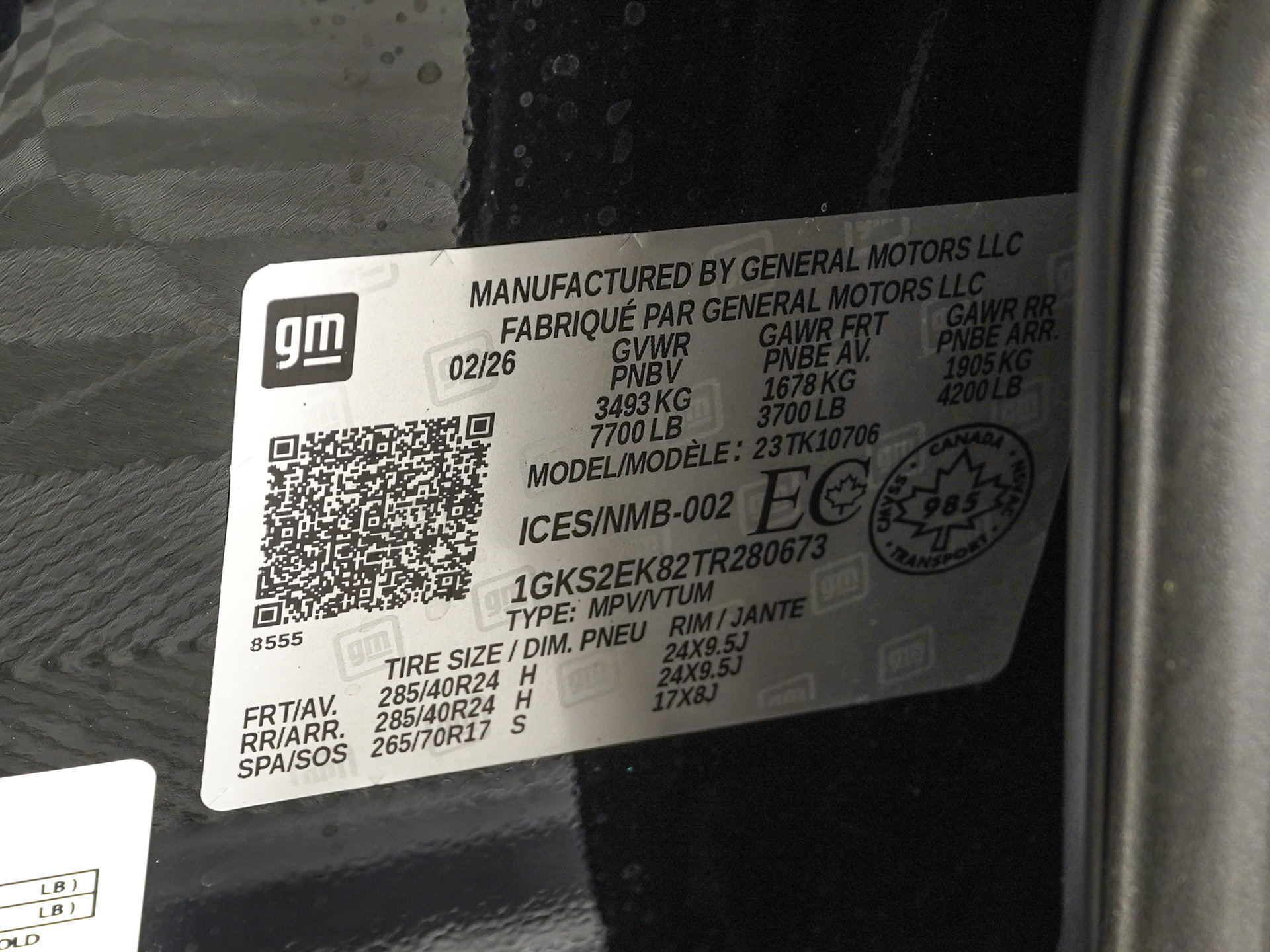 Used 2026 GMC Yukon Denali Ultimate w/ LPO, Floor Liner Package AWD/4WD image 42