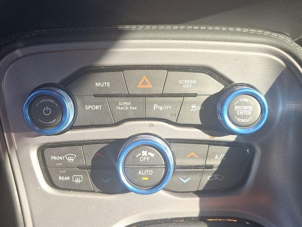 Used 2023 Dodge Challenger R/T w/ Plus Package image 35