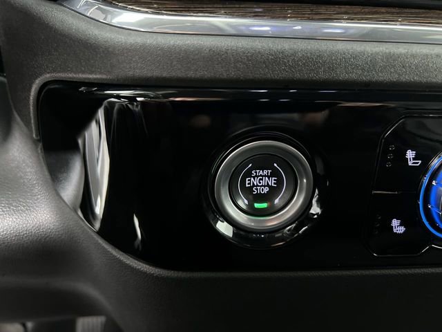 Used 2024 GMC Sierra 1500 Elevation RWD image 17