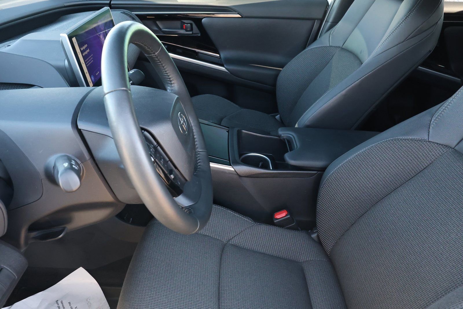 Used 2023 Toyota bZ4X XLE w/ Weather Package image 16