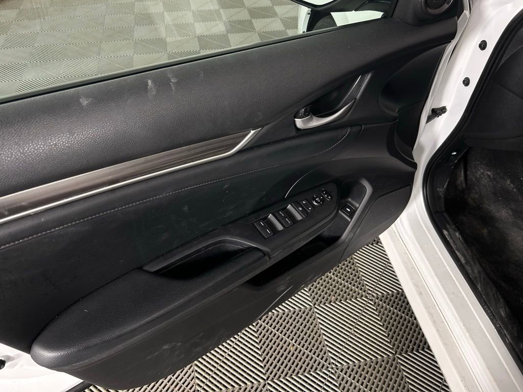 Used 2020 Honda Civic EX-L image 11