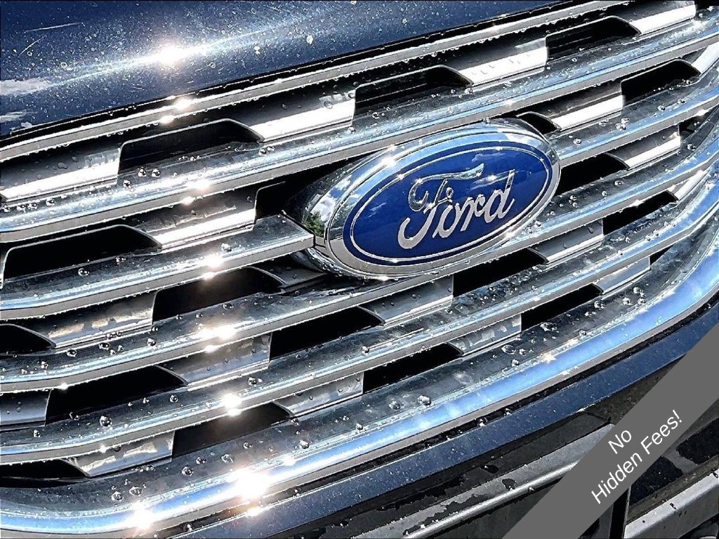 Used 2023 Ford Edge Titanium w/ Cargo Accessory Package AWD/4WD image 25
