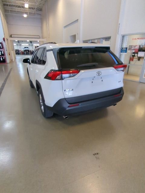 Used 2024 Toyota RAV4 XLE image 12