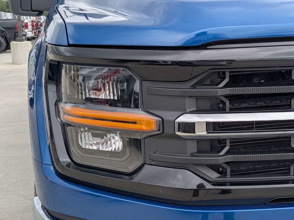 Used 2025 Ford F150 XLT w/ Equipment Group 301A Standard AWD/4WD image 11