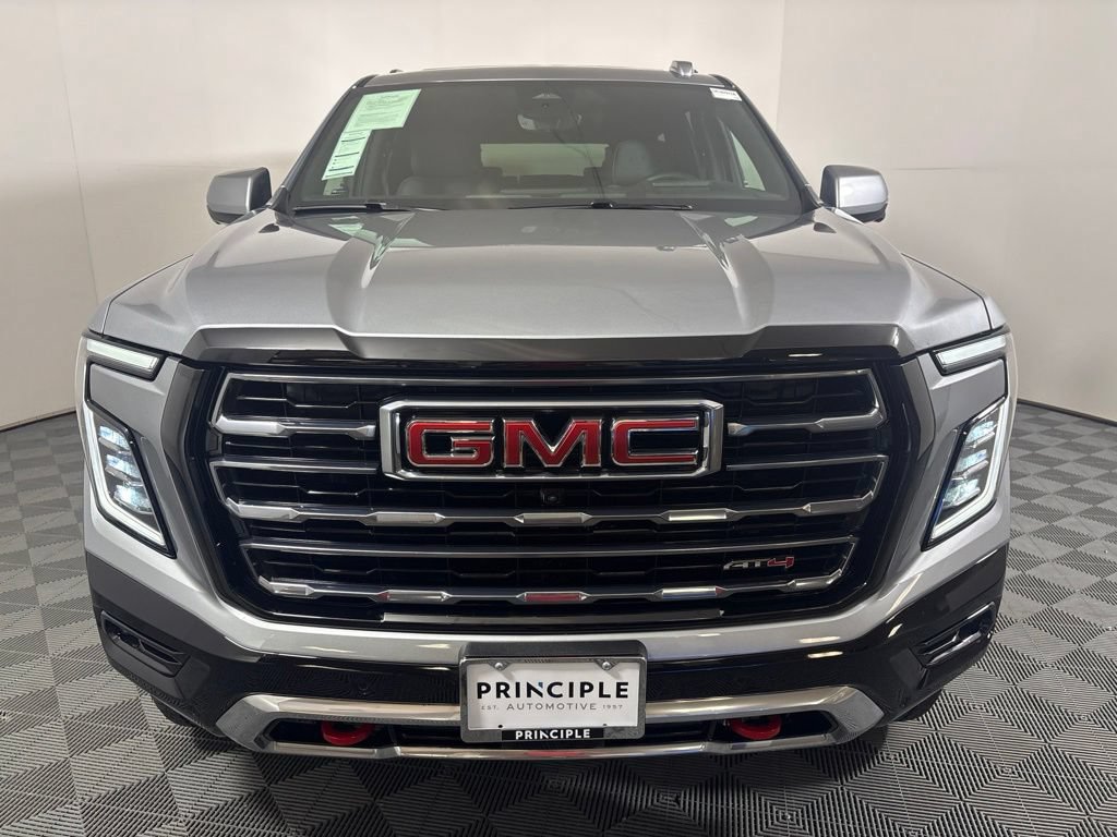 Used 2025 GMC Yukon AT4 w/ AT4 Premium Plus Package AWD/4WD image 3