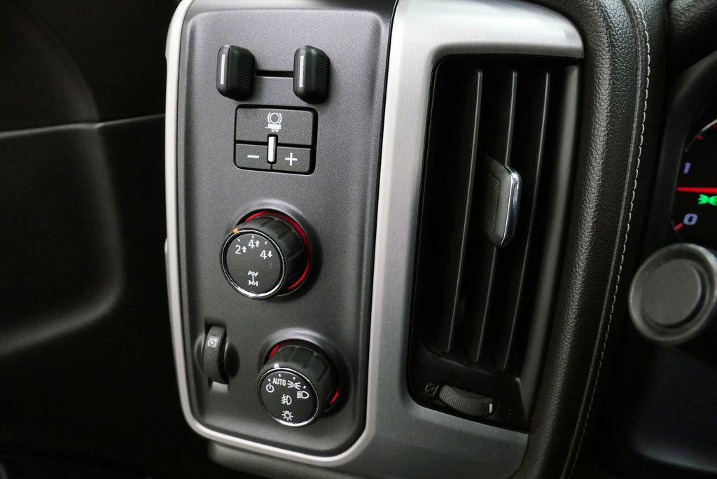 Used 2015 GMC Sierra 2500 SLT w/ Snow Plow Prep Package image 26