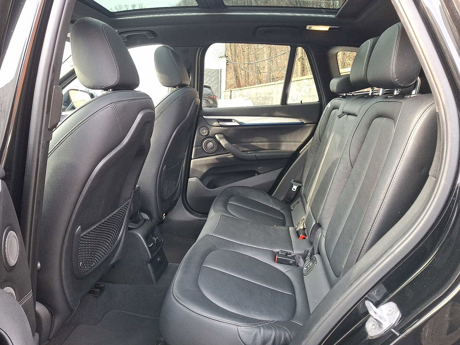 Used 2017 BMW X1 xDrive28i image 10