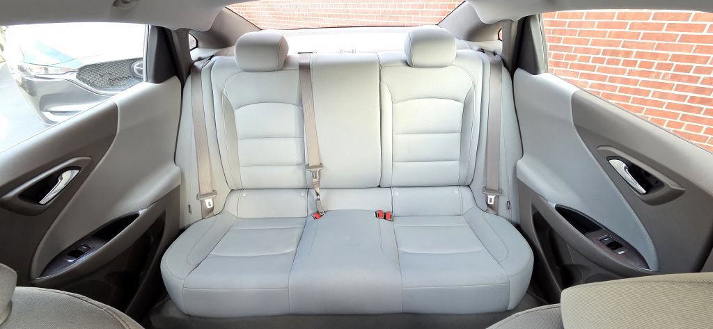 Used 2023 Chevrolet Malibu LS FWD image 8