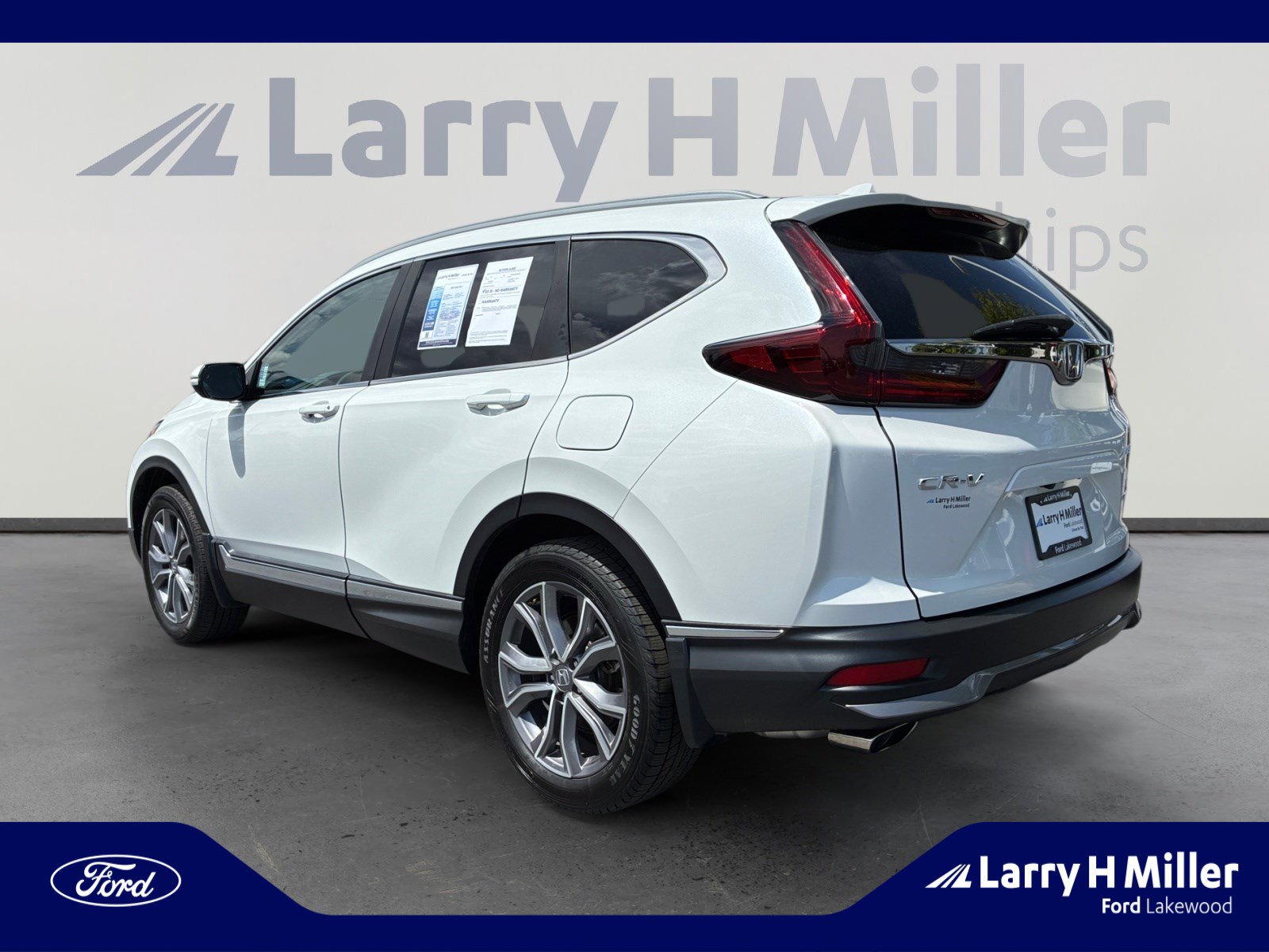 Used 2022 Honda CR-V Touring image 3