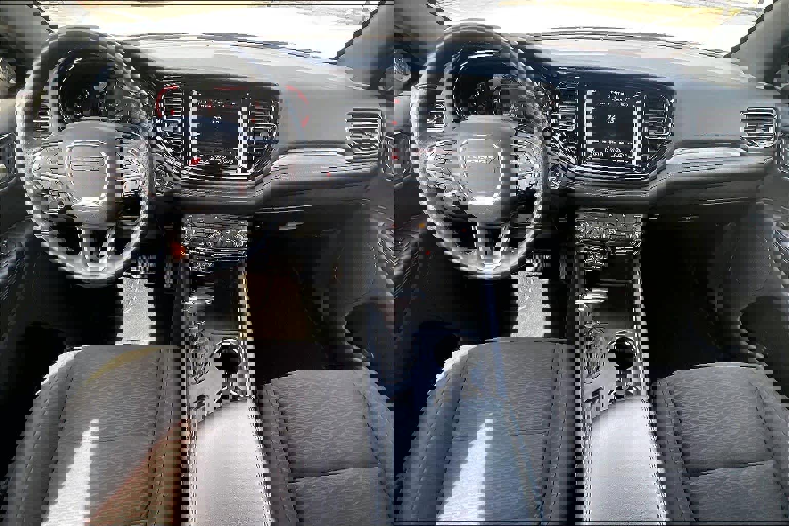 Used 2024 Dodge Durango SXT image 15