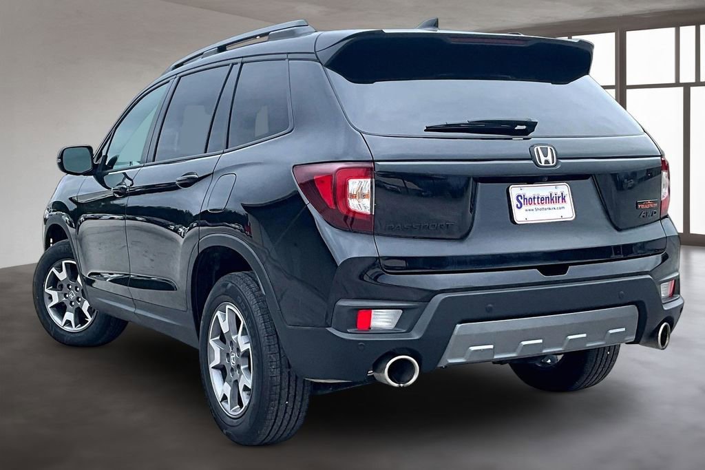 Used 2023 Honda Passport TrailSport image 4