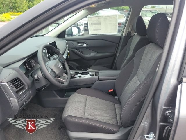 New 2026 Nissan Rogue SV w/ Cold Weather Package AWD/4WD image 10