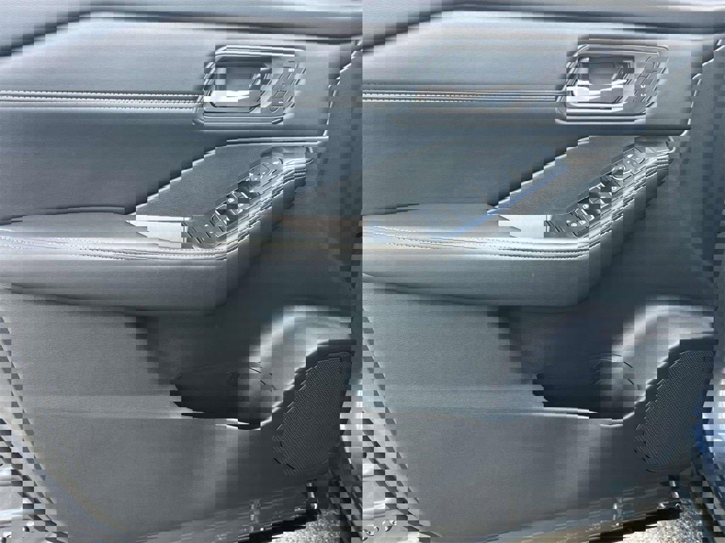 Certified 2024 Nissan Rogue SL w/ SL Premium Package image 32