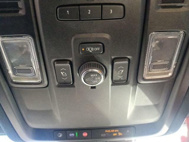 Used 2024 Chevrolet Suburban Premier RWD image 25