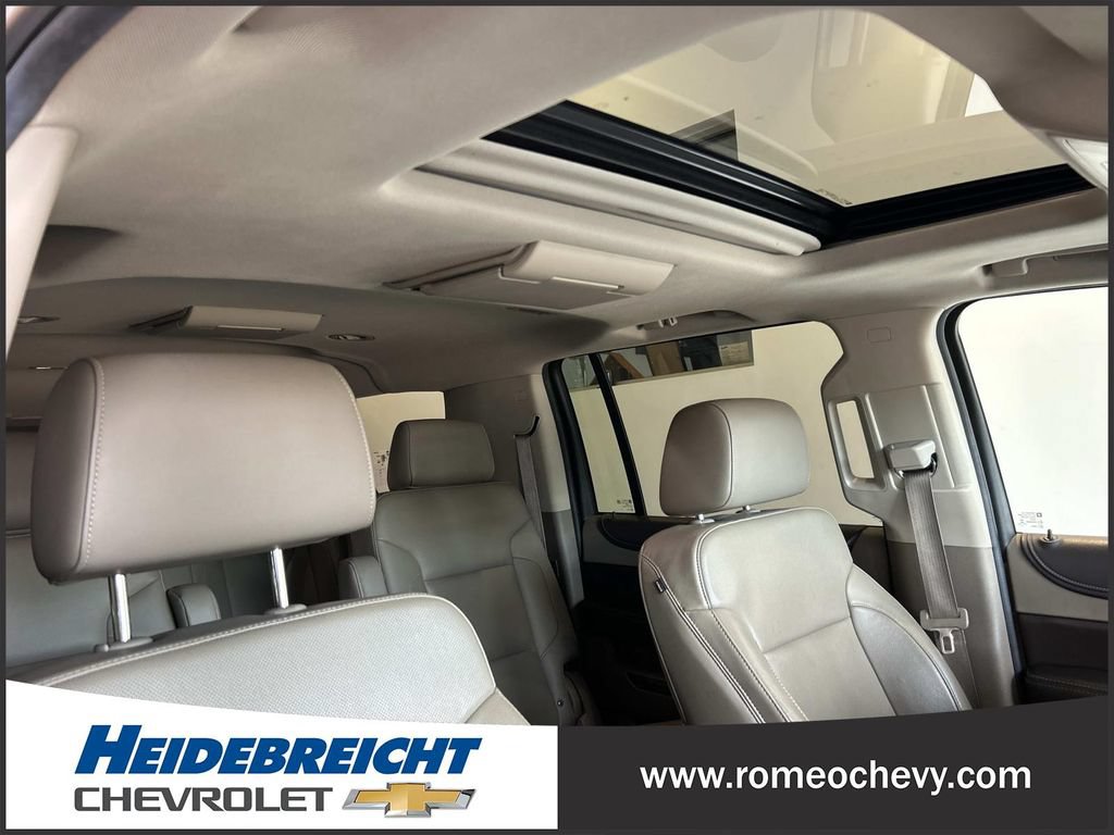 Used 2016 Chevrolet Suburban LTZ AWD/4WD image 39