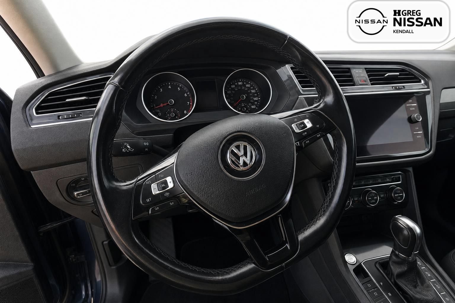 Used 2019 Volkswagen Tiguan SE w/ Panoramic Sunroof Package AWD/4WD image 8