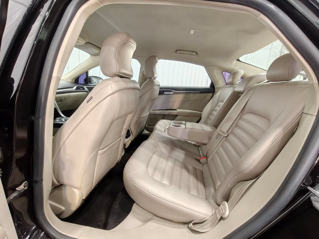 Used 2019 Ford Fusion SEL FWD image 27