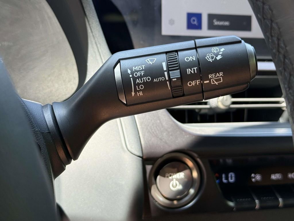 Used 2025 Lexus UX 300h AWD w/ Accessory Package (Z1) image 27