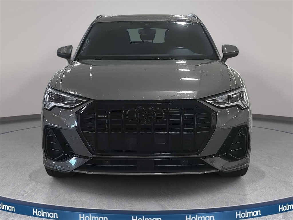 Used 2021 Audi Q3 2.0T Premium Plus w/ Premium Plus Package image 3