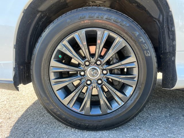 Used 2022 Lexus GX 460 Luxury w/ Sport Design Package AWD/4WD image 17