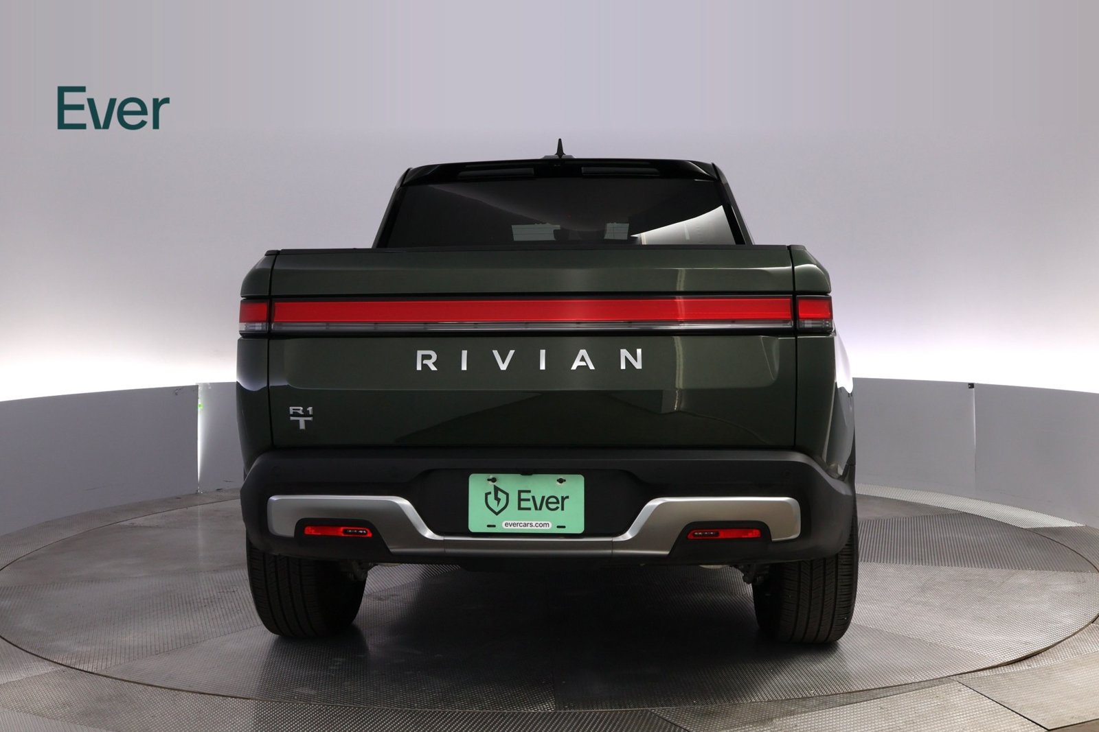 Used 2025 Rivian R1T Adventure Dual AWD/4WD image 15