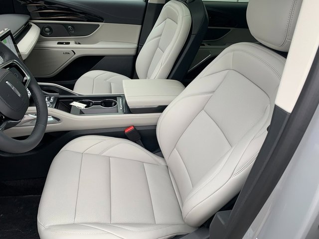 New 2026 Lincoln Nautilus Premier w/ Equipment Group 102A AWD/4WD image 22