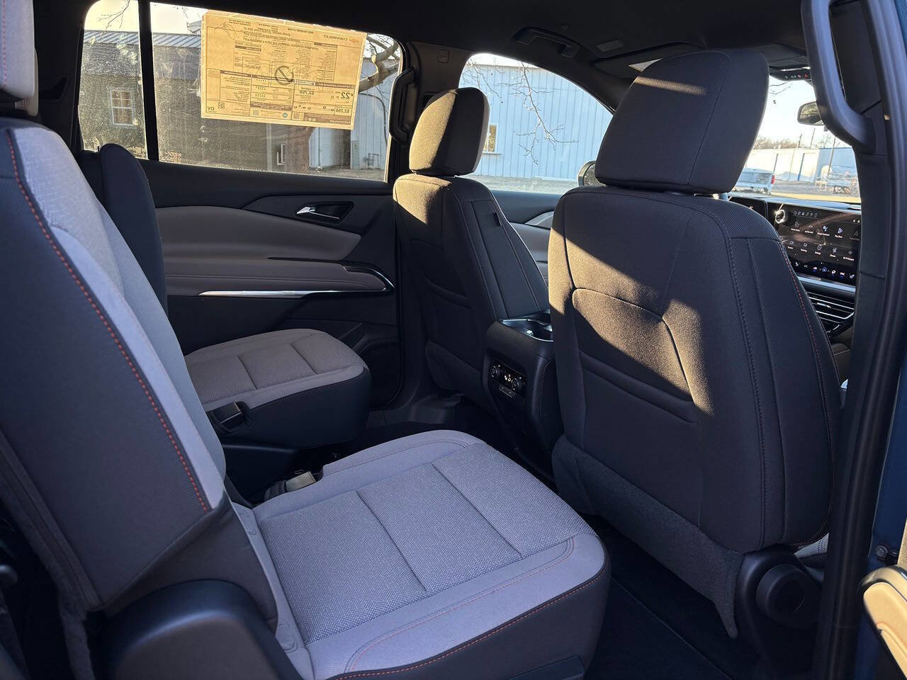 New 2026 Chevrolet Traverse LT image 17