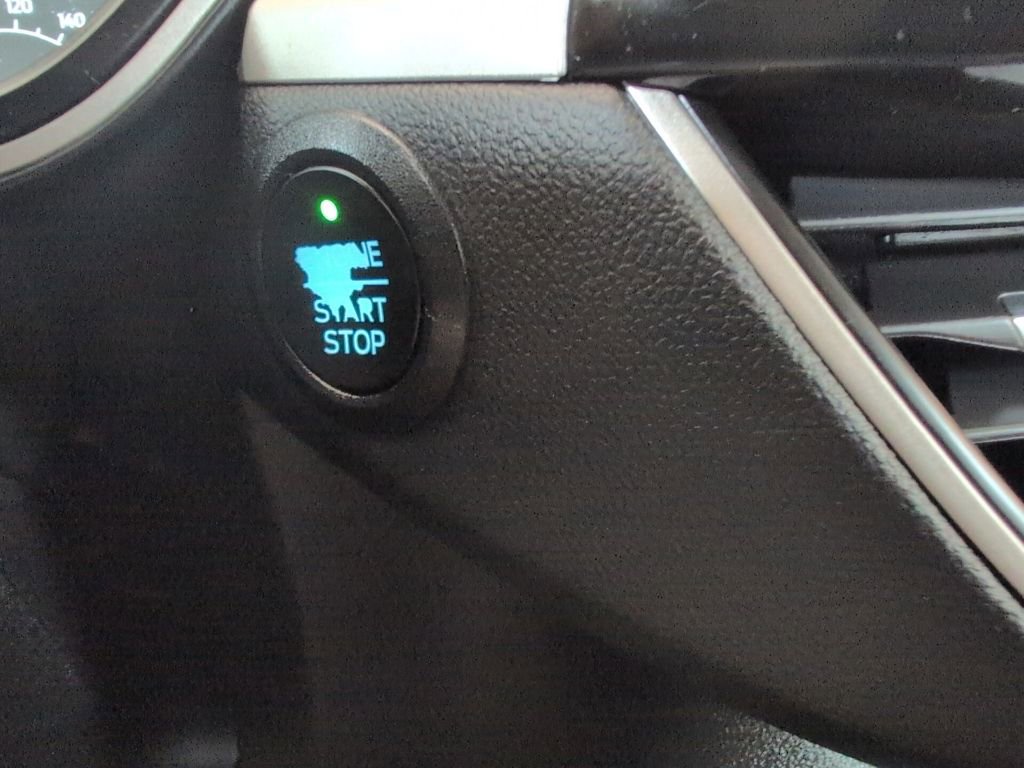 Used 2022 Ford Escape SE w/ Convenience Package AWD/4WD image 17