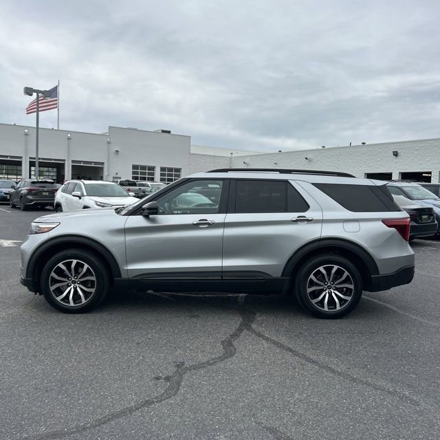 Used 2020 Ford Explorer ST w/ Premium Technology Package AWD/4WD image 6