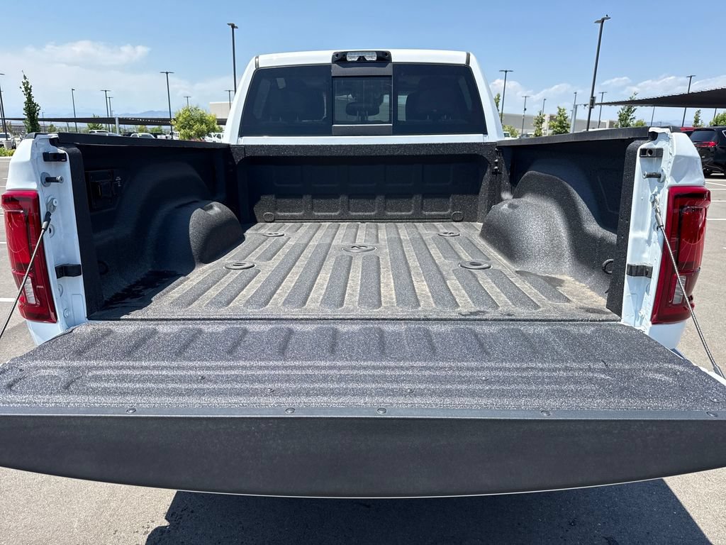 New 2026 RAM 3500 Longhorn AWD/4WD image 32