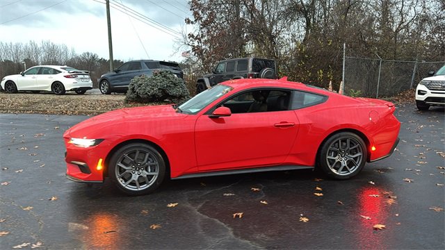 Used 2024 Ford Mustang Coupe w/ 2.3L High Performance Package image 7