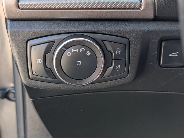 Used 2019 Ford Fusion SE w/ Equipment Group 151A FWD image 29