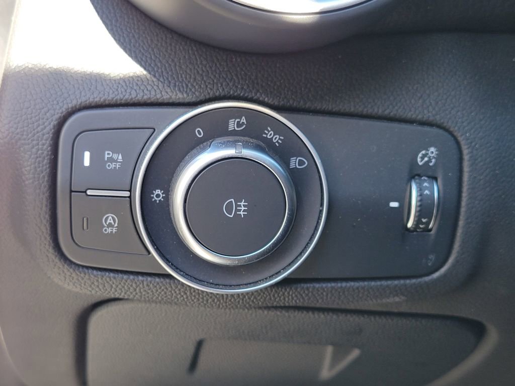 Used 2024 Alfa Romeo Giulia Sprint image 13