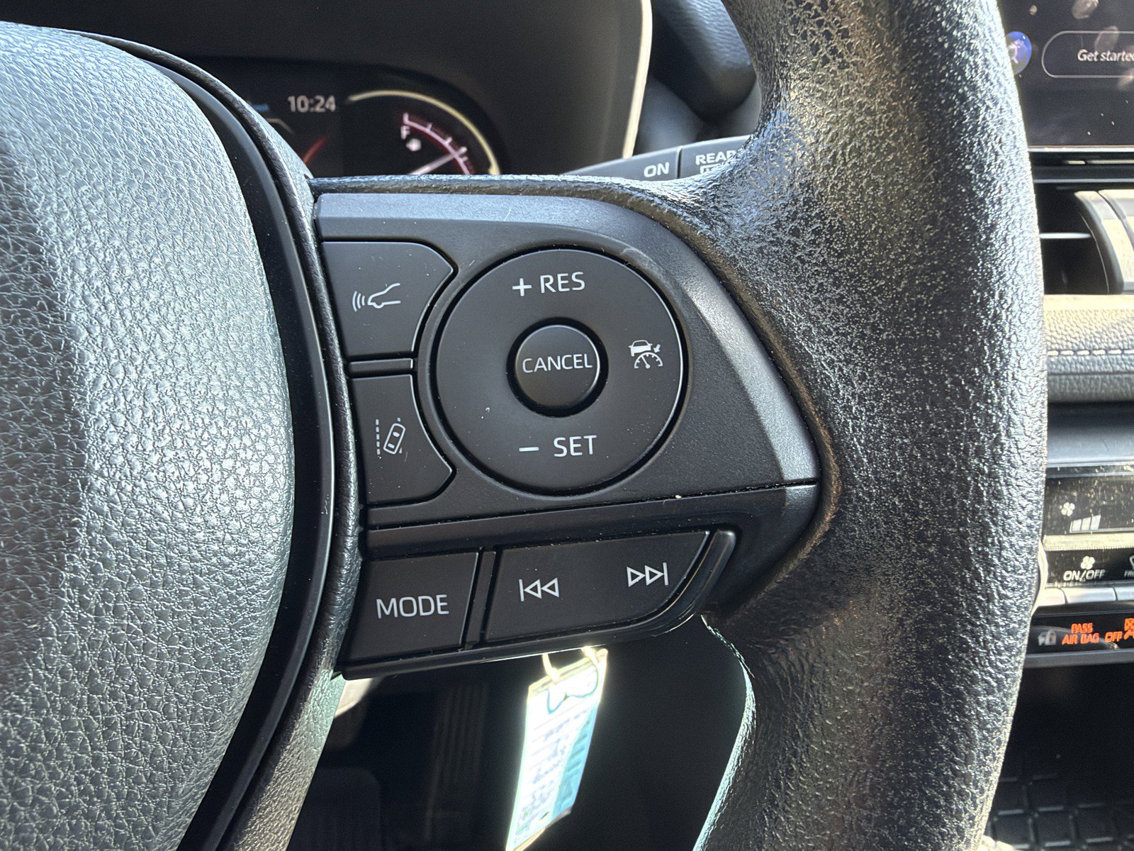 Used 2023 Toyota RAV4 LE FWD image 16