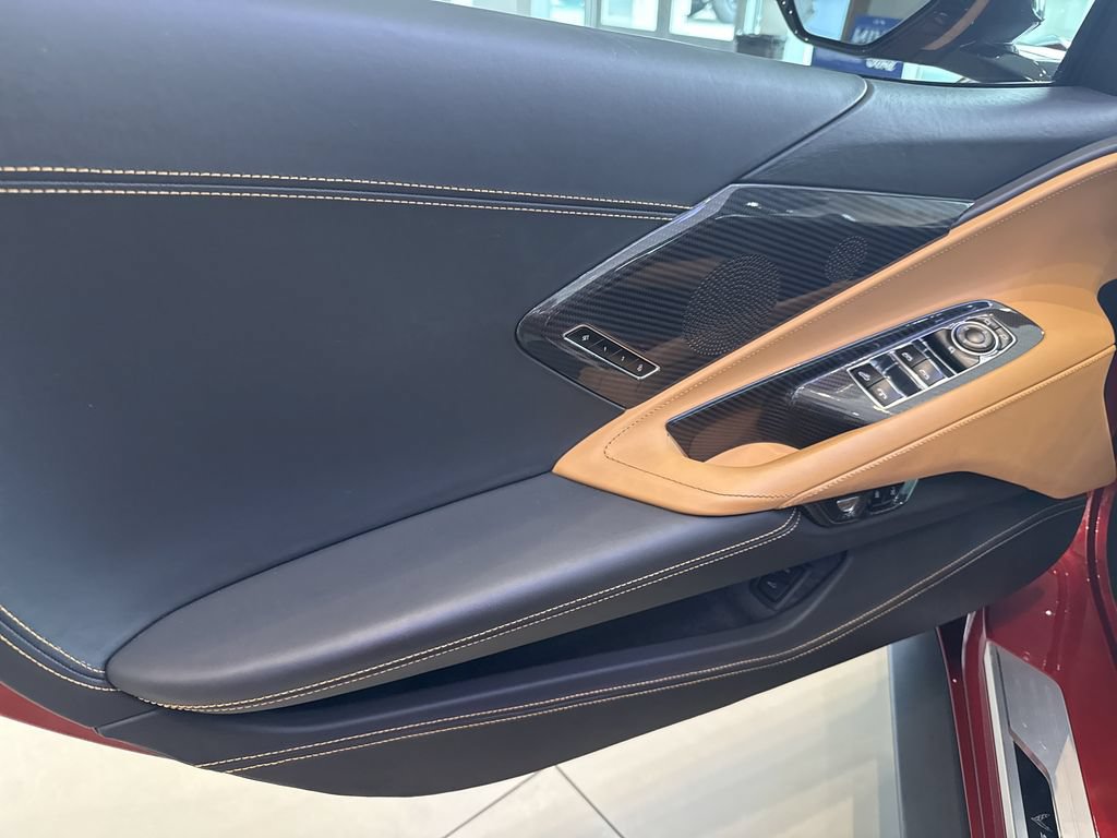 Used 2022 Chevrolet Corvette Stingray Premium Conv w/ Z51 Performance Package RWD image 18