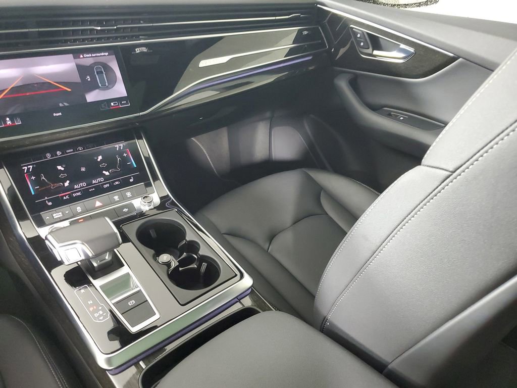 Used 2025 Audi Q7 2.0T Premium w/ Convenience Package image 16