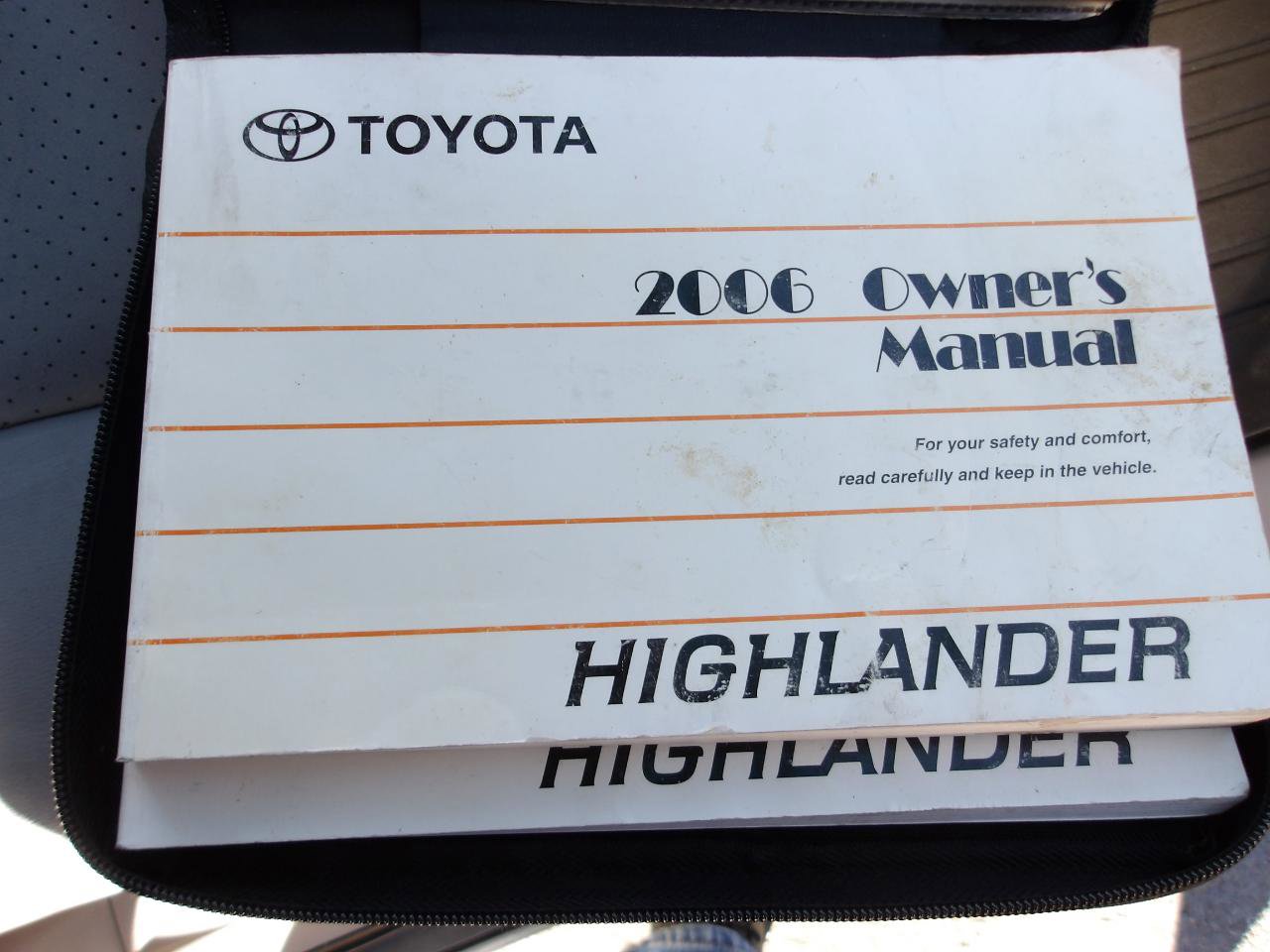 Used 2006 Toyota Highlander Limited AWD/4WD image 24