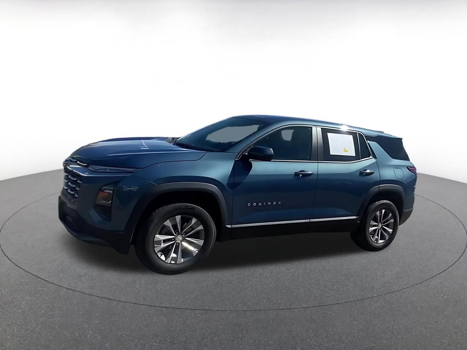 Used 2025 Chevrolet Equinox LT image 8